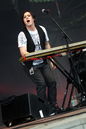 apop20122468.jpg